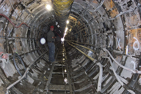 New service tunnel extended using steel liner plates and innovative grout pumps supplied by DSI Underground New service tunnel extended using steel liner plates and innovative grout pumps supplied by DSI Underground